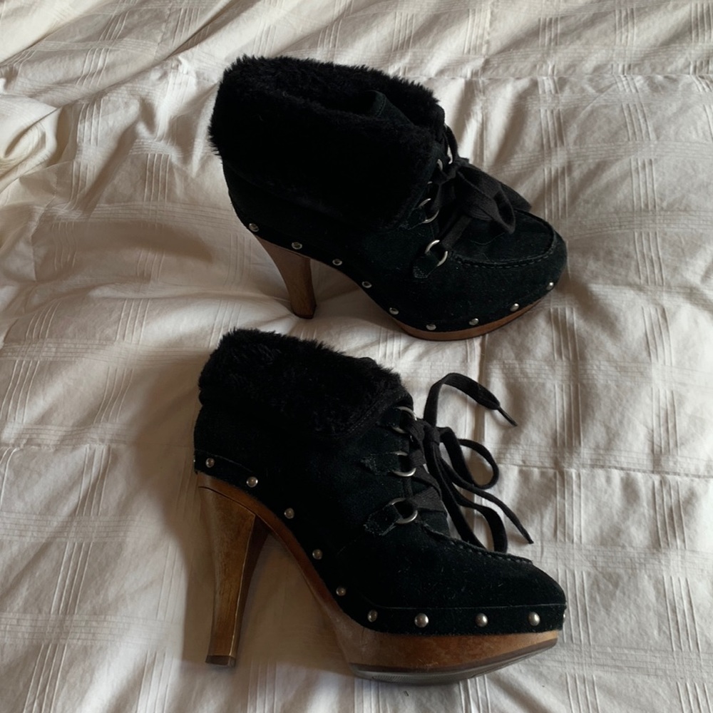 Guess size 8 shoe
